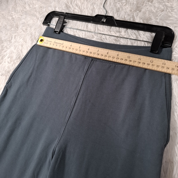 lululemon athletica Women's Every Moment Pant Size 6 - Picture 3 of 11